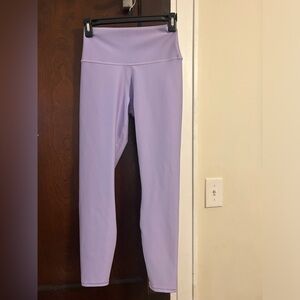 New Alo Yoga 7/8 High-Waist Airlift Legging - lilac blue Size M No tag but new!